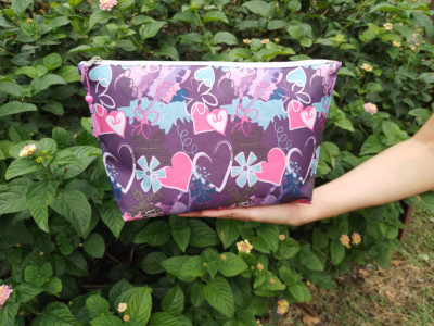 Neceser estampado Violet Heart